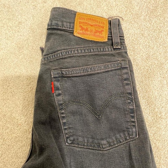 Levi’s wedgie icon - Picture 2 of 2